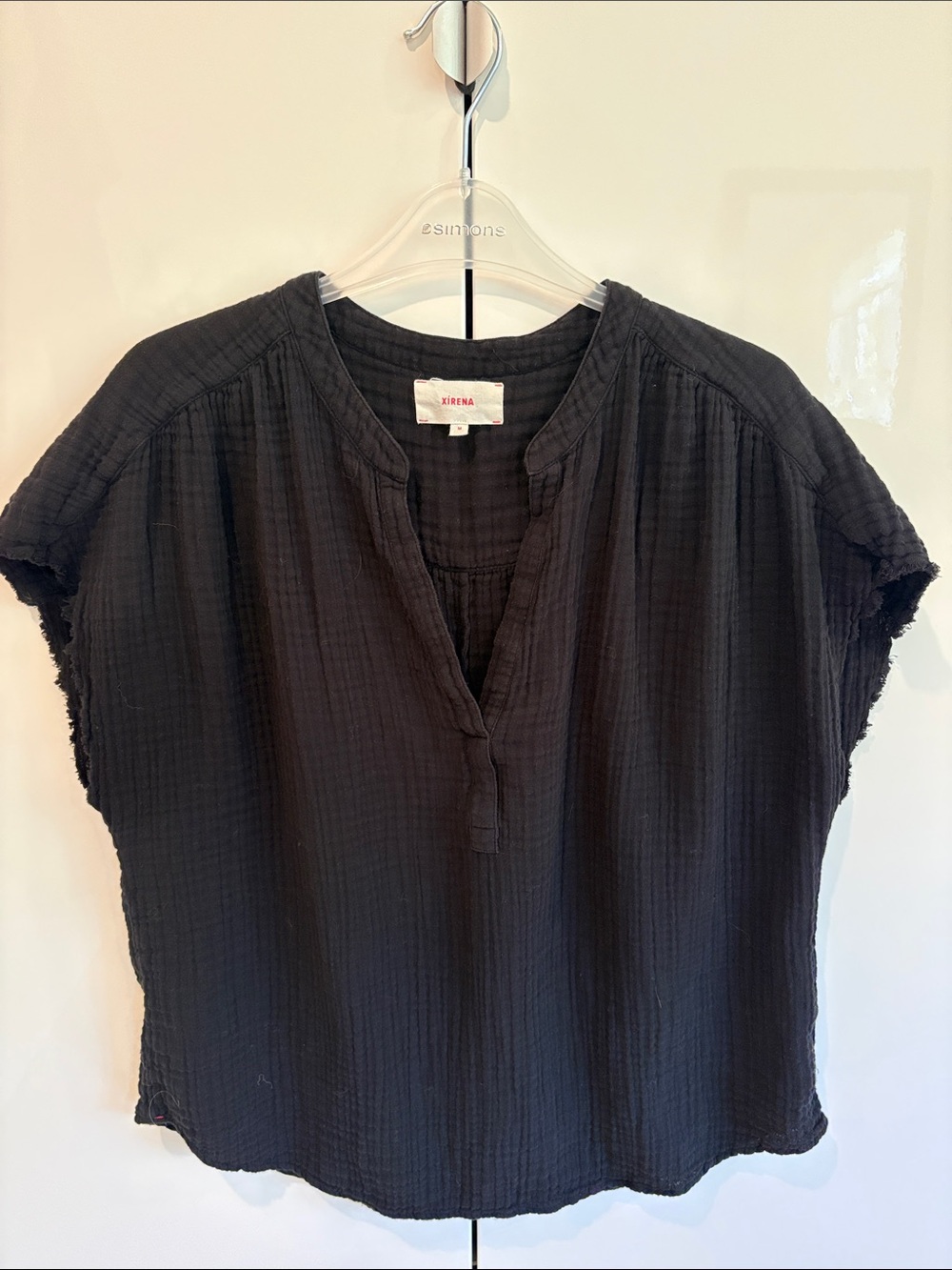 XiRENA Black Short-Sleeve Gauze Button-Front Top